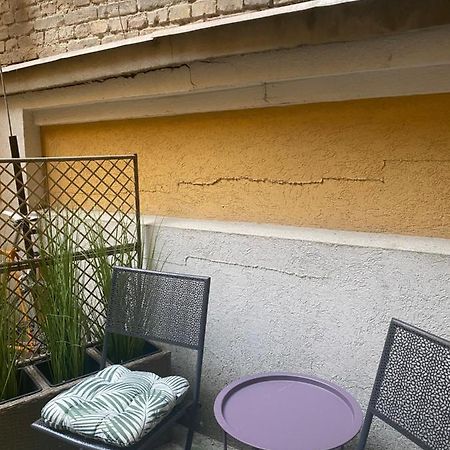 Tatra Apartment By The Danube Fully Accessible Boedapest Buitenkant foto