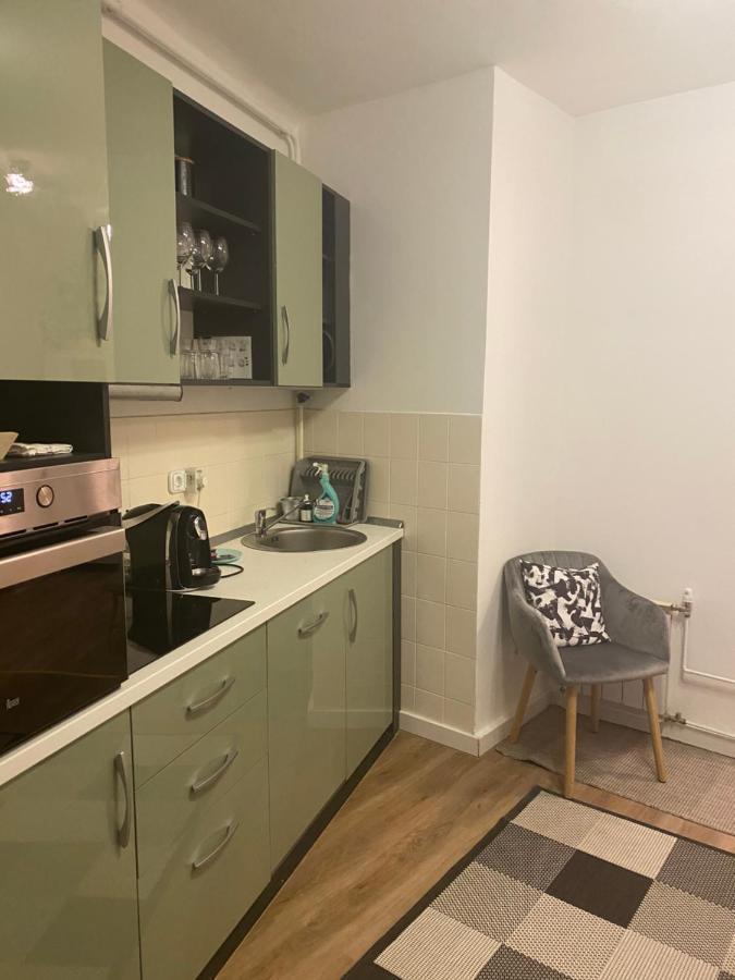 Tatra Apartment By The Danube Fully Accessible Boedapest Buitenkant foto