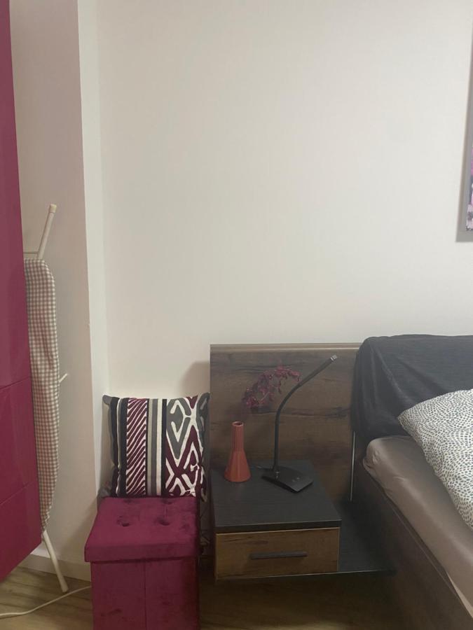 Tatra Apartment By The Danube Fully Accessible Boedapest Buitenkant foto